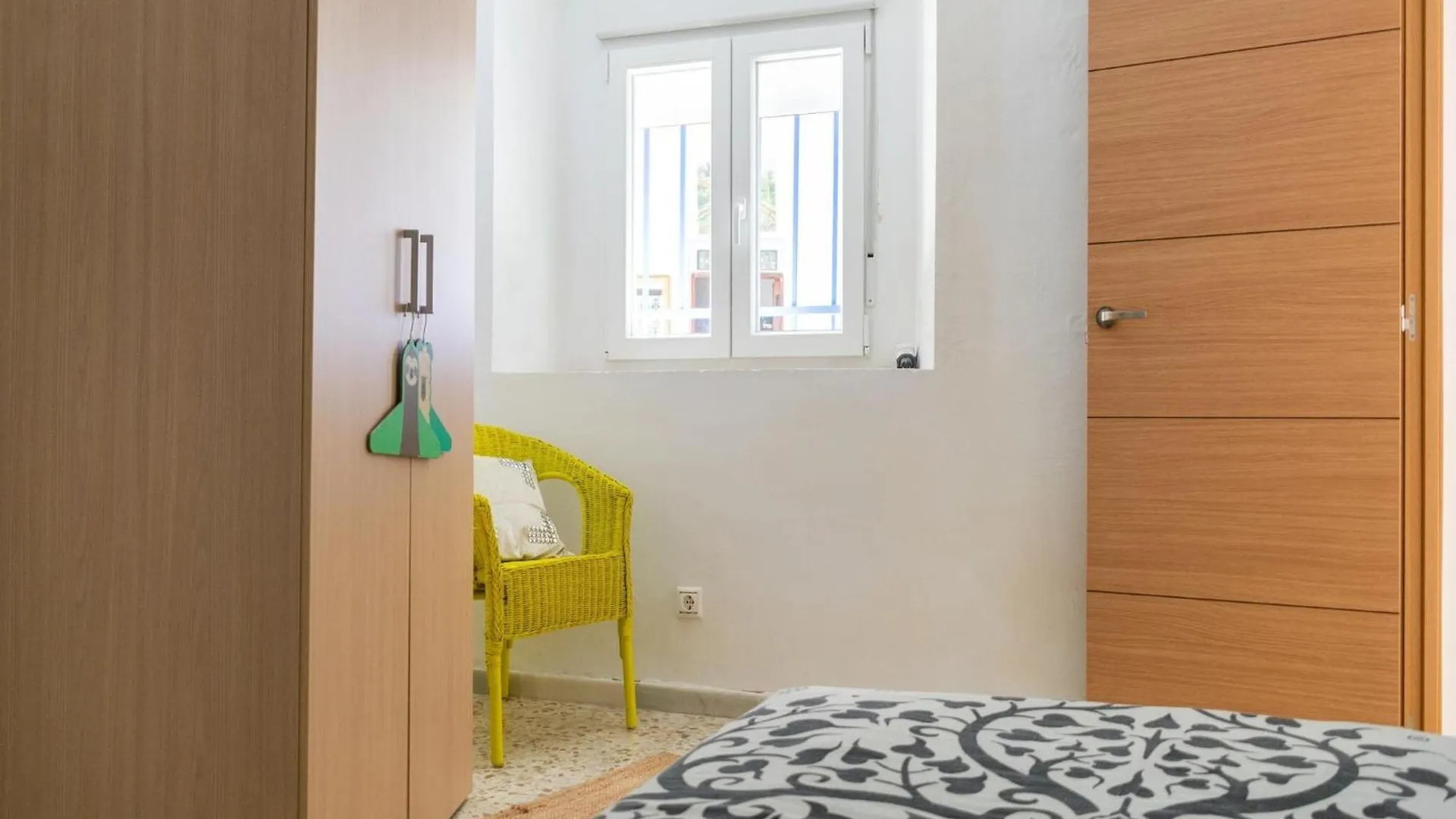 Cosy Holiday Home With Sea-View Cádiz